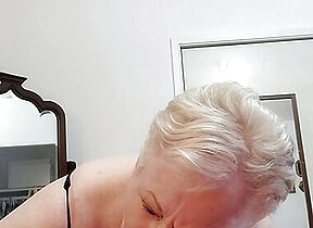 Sexy GILF Likes To Show Off