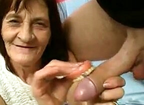 Mature horny grandma slattern sucks cock without